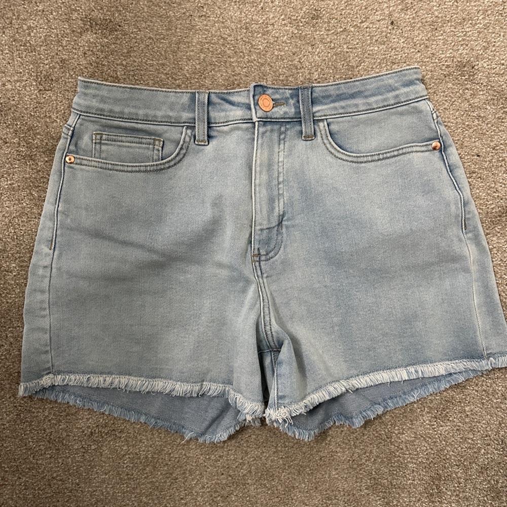 Frayed Hem Light Blue Denim Shorts